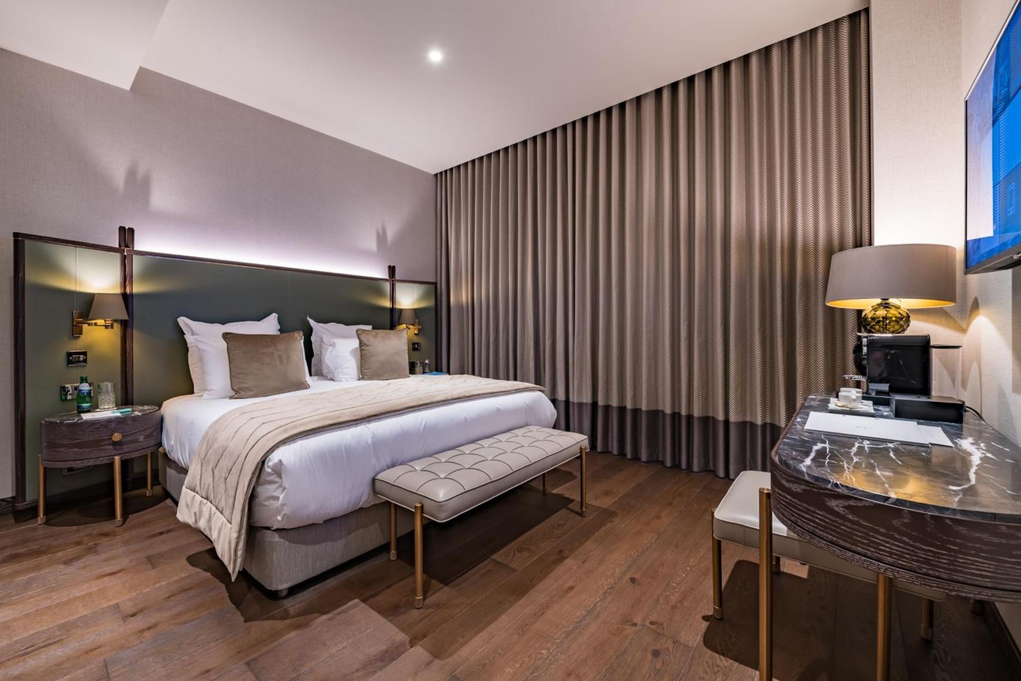 Stock Exchange Hotel, Manchester, Autograph Collection ภายนอก รูปภาพ A bedroom at the hotel